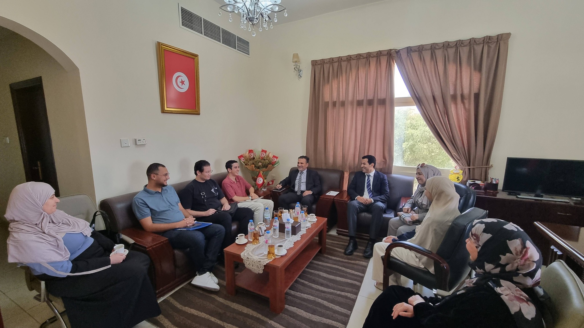 القنصل العام بالنيابة بدبي يدعو إلى مواصلة التقيد بارشادات السلامة الصادرة عن السلطات الرسمية الاماراتية