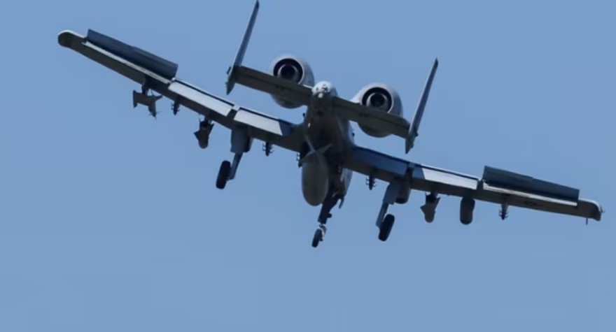 إعلام أمريكي: إصابة مروحيتين عسكريتين أمريكيتين بنيران إيرانية