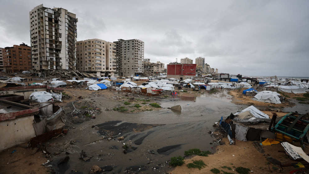 وزير الصحة الفلسطيني: غــ زة على حافة تفشي الأوبئة مع تصاعد خطر القوارض