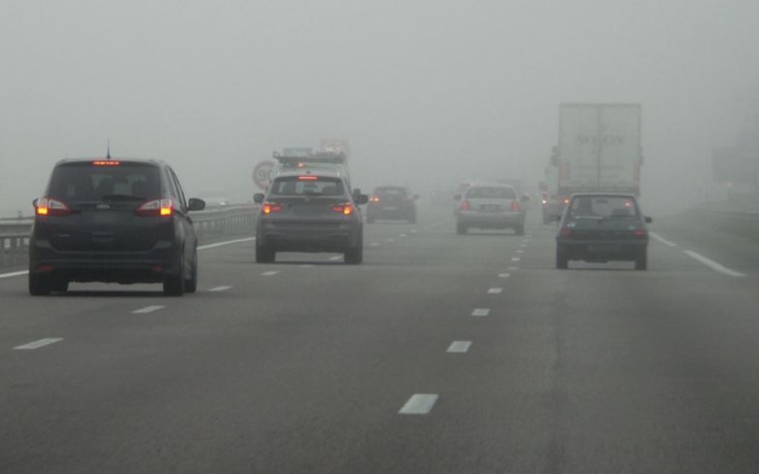 ظهور ضباب كثيف آخـر هذه الليلة وصباح يوم غــد الأحــد