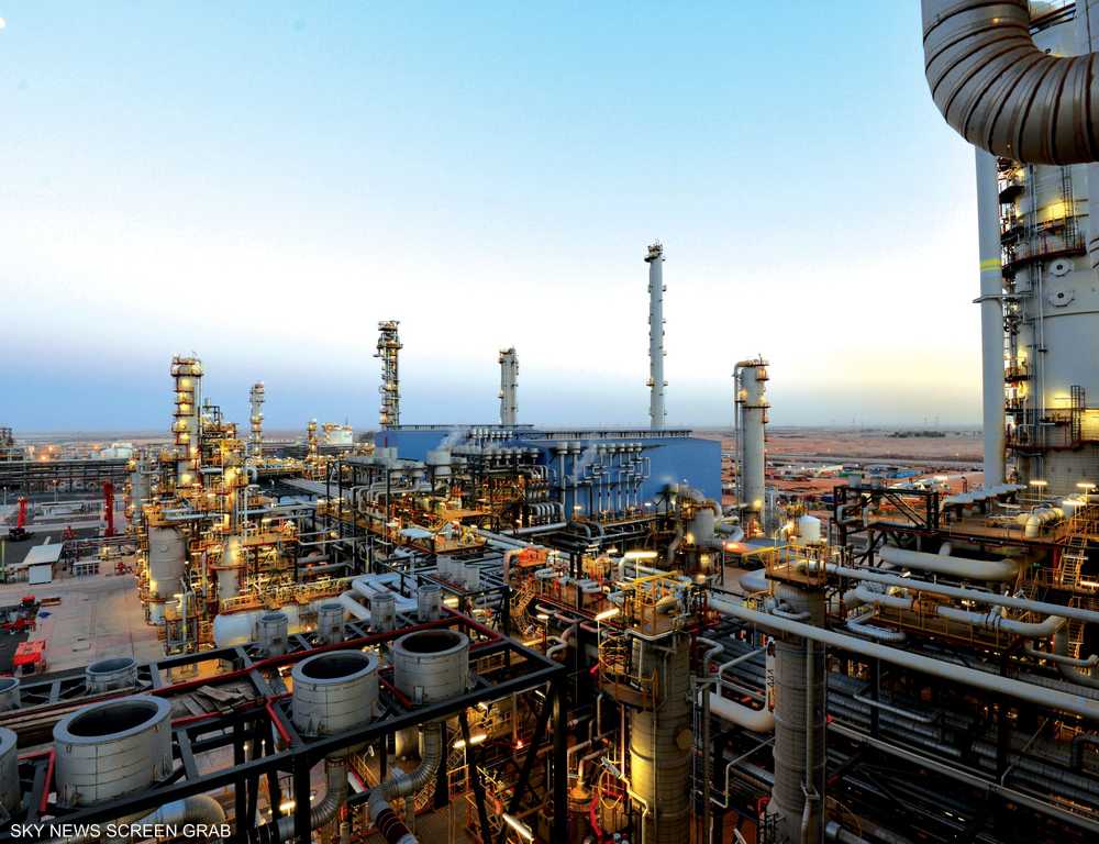 أبوظبي: تعليق العمليات في مصنع بروج بعد سقوط شظايا