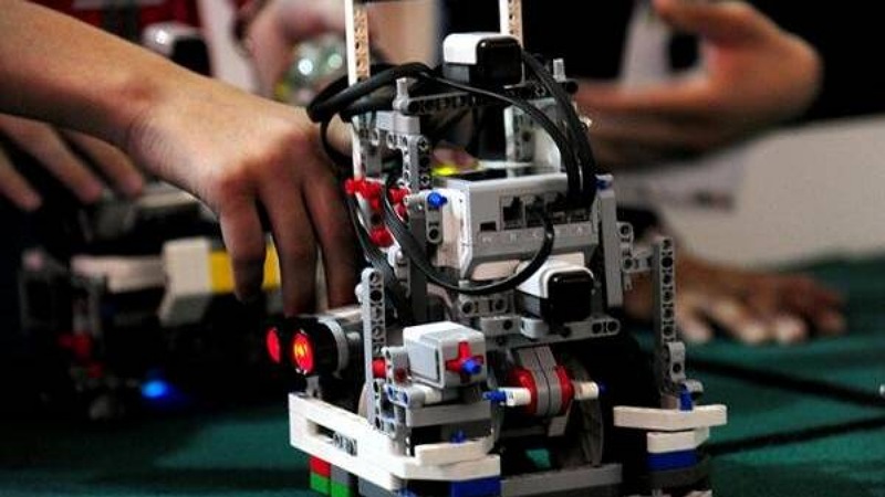 مسابقة وطنية للروبوتيك يوم 9 أفريل 2026 بالمركز الثقافي والرياضي للشباب المنزه السادس