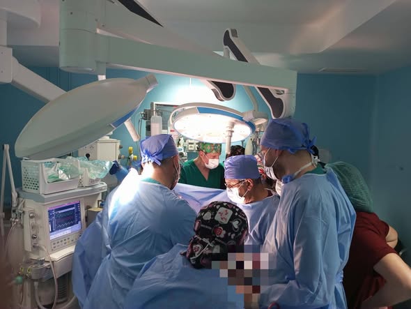  وزارة الصحة تعلن نجاح عملية زراعة كبد دقيقة لفائدة تلميذة كانت في وضع صحي حرج  