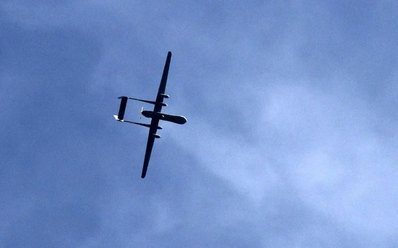 الكويت تعلن أنها تتصدى لهجمات صاروخية وطائرات مسيرة 