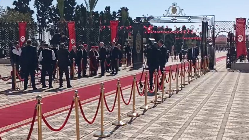 رئيس الجمهورية يشرف على موكب إحياء الذكرى 26 لوفاة الزعيم الحبيب بورقيبة