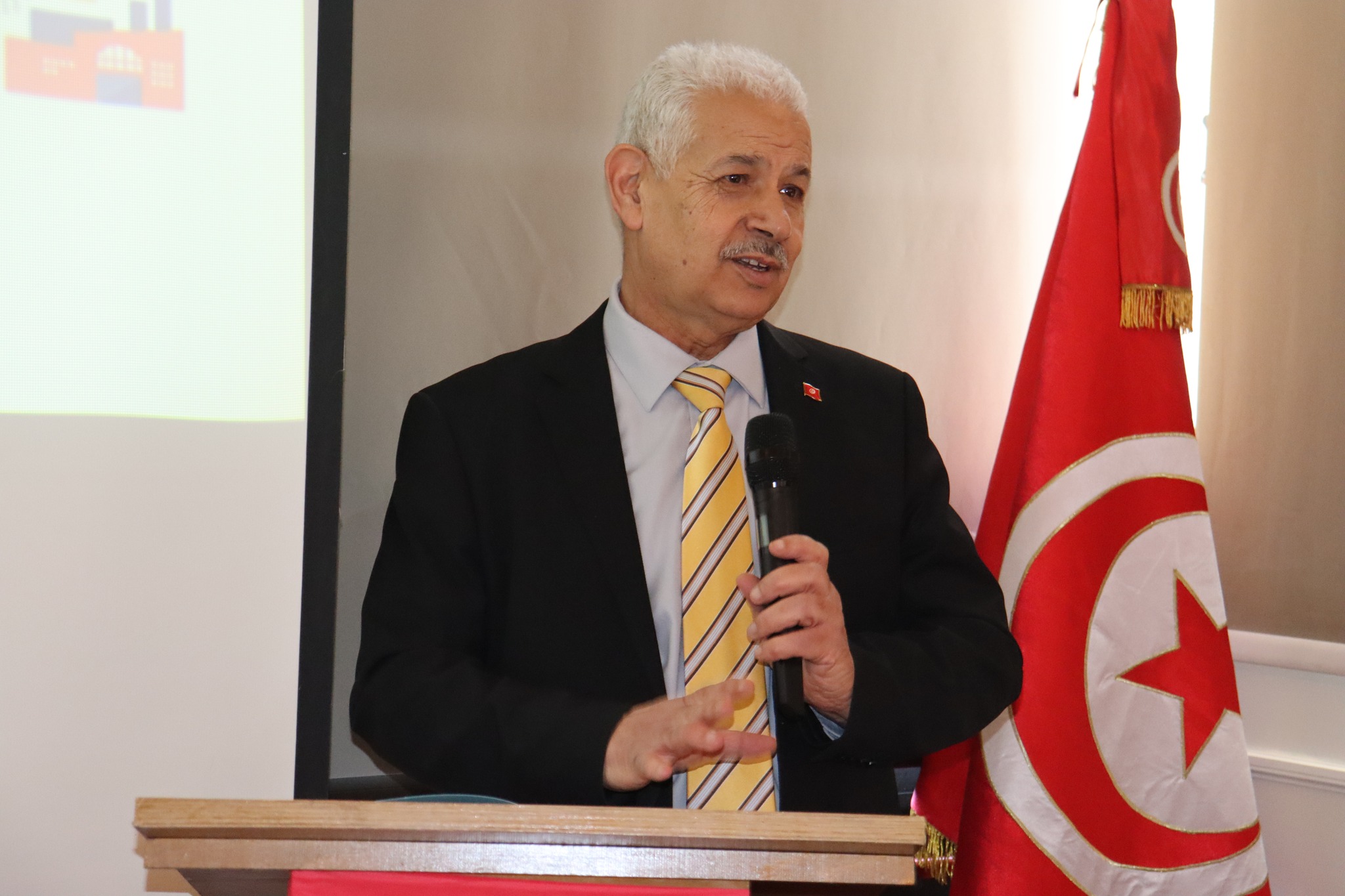 وزير التجارة يؤكد اهمية الاستراتيجية التي اعدتها "الكوميسا" لتنفيذ اتفاقية منطقة التجارة الحرة القارية الافريقية.