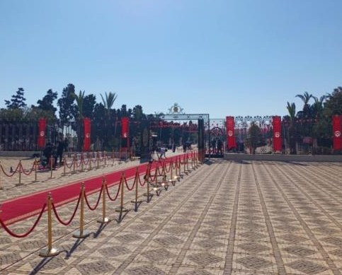 رئيس الجمهورية يشرف على موكب إحياء الذكرى 26 لوفاة الزعيم الحبيب بورقيبة