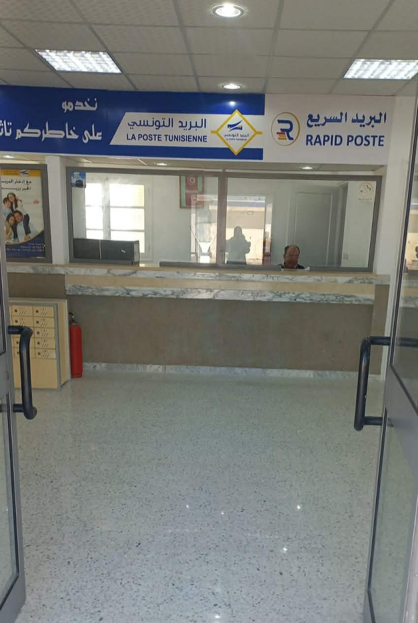 إعادة فتح مكتب بريد النجاة بقرقنة في حلّة جديدة