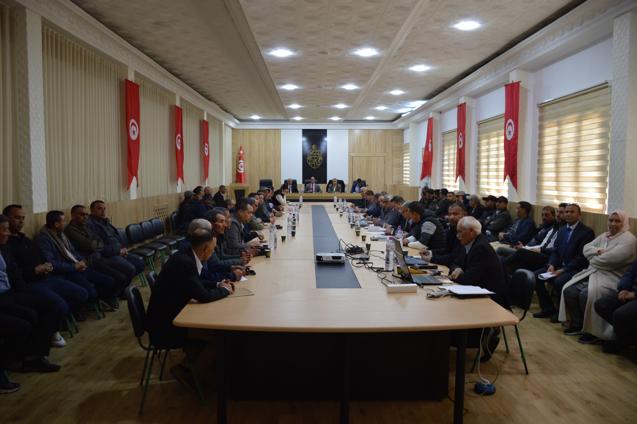 الكاف : جلسة عمل حول مشروع الطريق السيارة