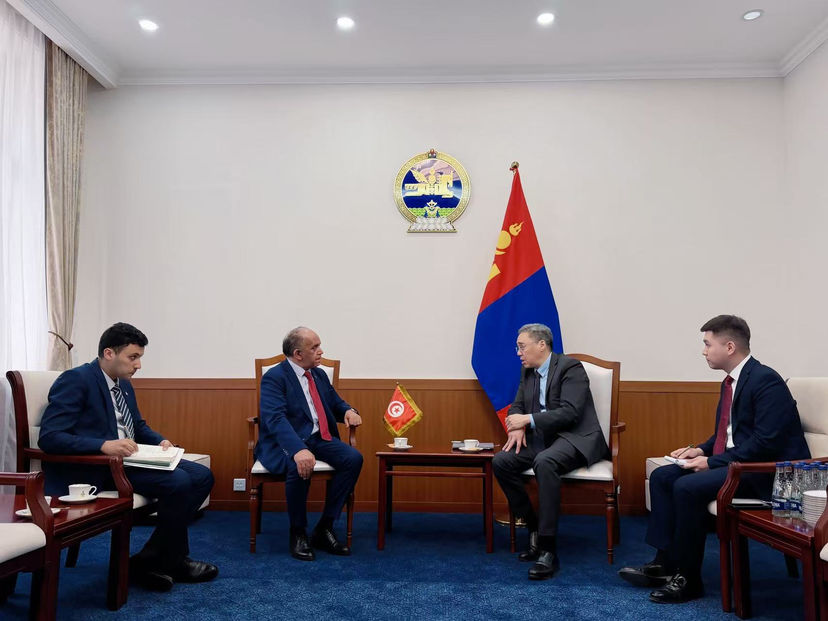 البحث في إمكانيات فتح المجال أمام تصدير المنتوجات التونسيّة إلى السوق المنغولية