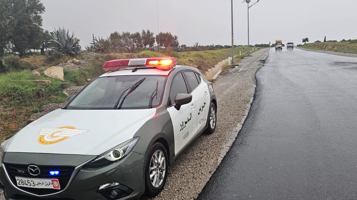 إدارة الحرس الوطني تعلن عن إجراء تحويل جزئي في حركة المرور بإقليم الحرس بسيدي بوزيد يوم 9 أفريل