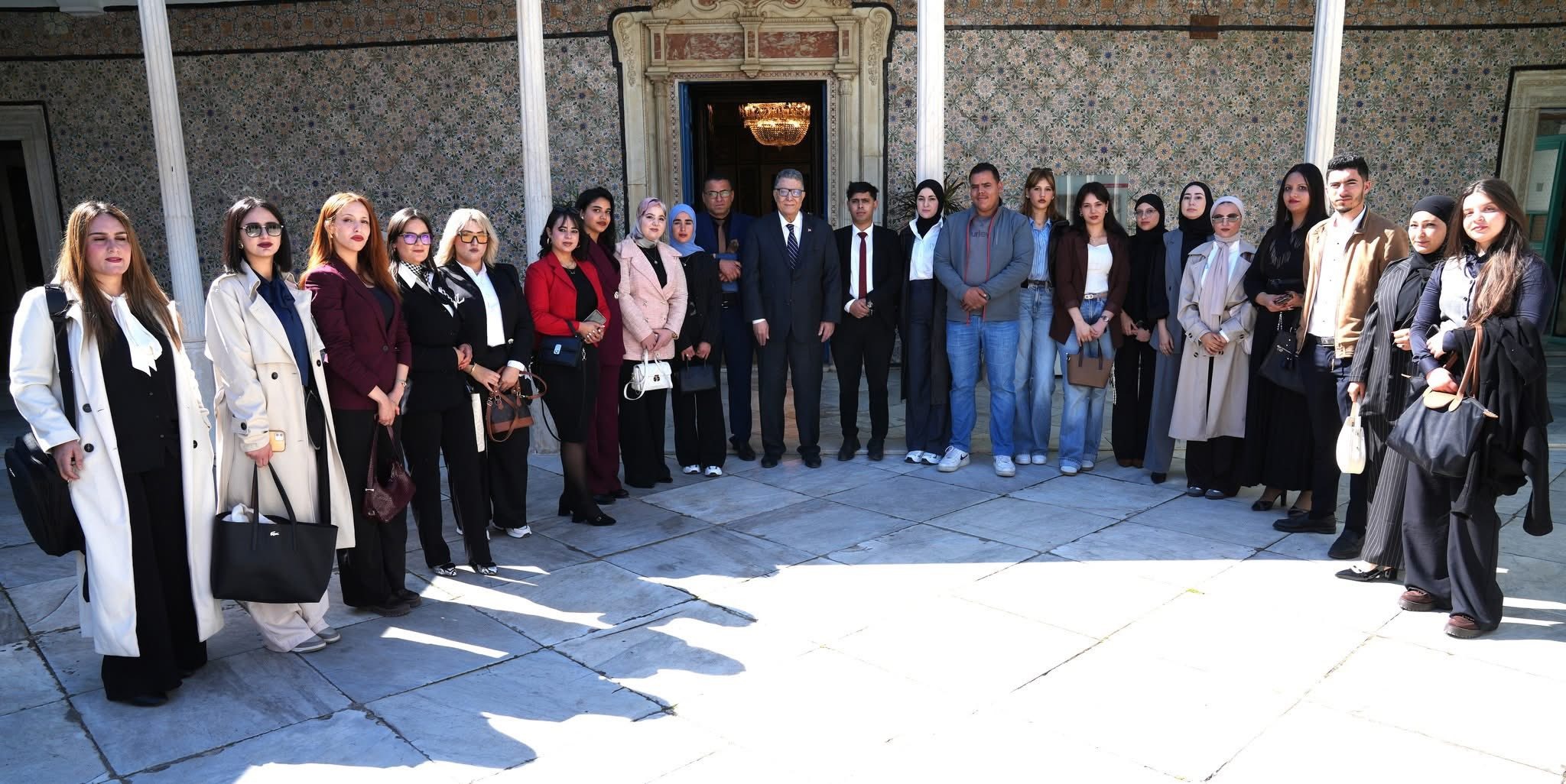 رئيس مجلس النواب يلتقي وفدا من نادي العدالة التابع للجمعية التونسية للحقوقيين بالوسط