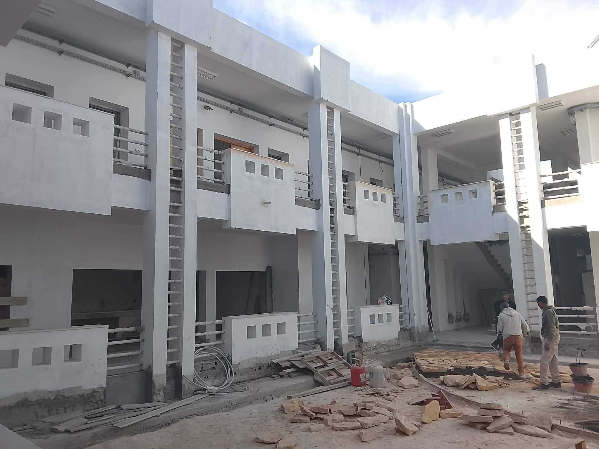 قابس: تقدّم بحوالي 95% في أشغال مشروع بناء مقر المعهد العالي للإعلامية والملتيميديا