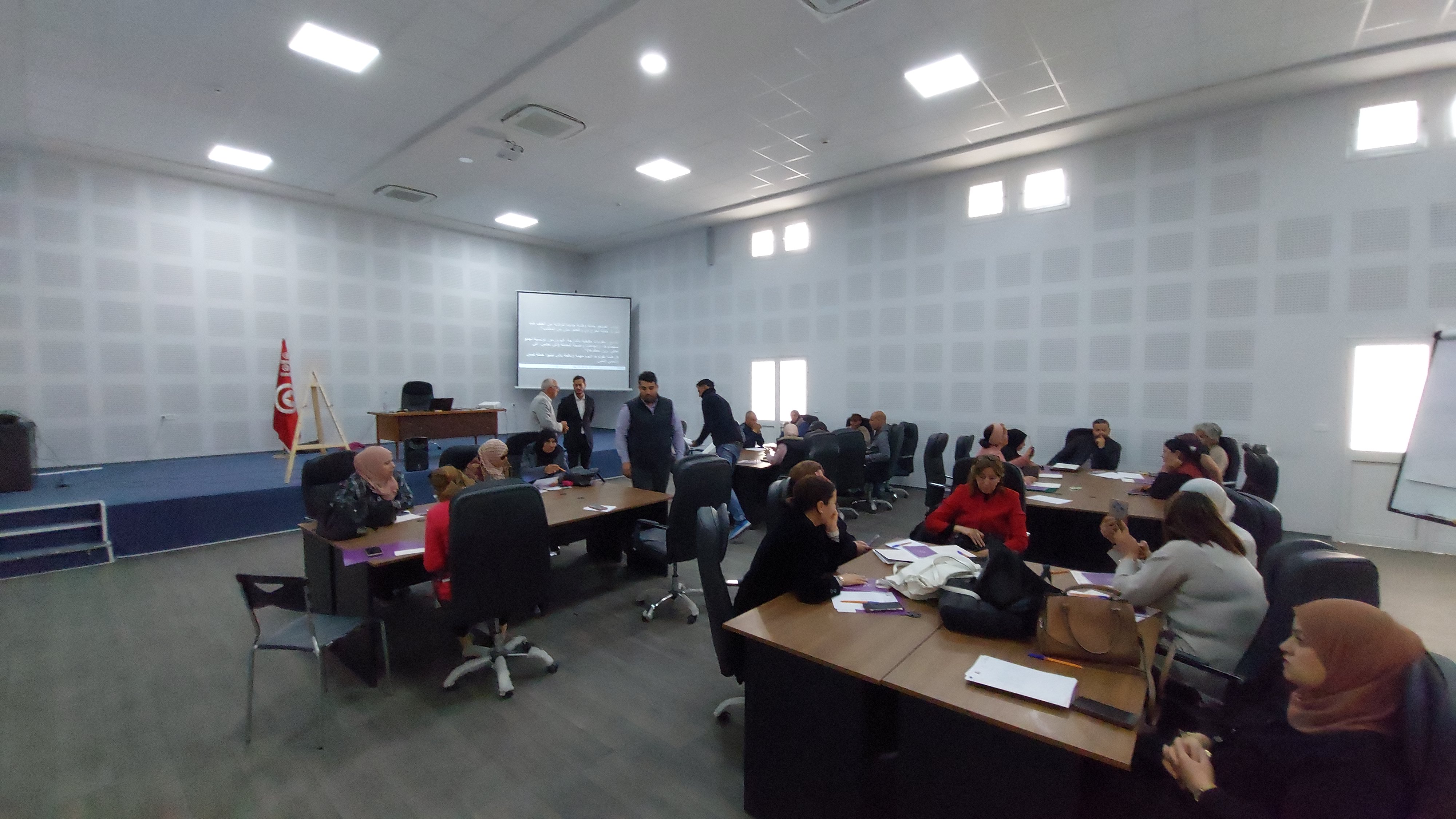 قفصة : ورشة نقاش حول الهوية الاتصالية الوطنية لمقاومة العنف المسلط ضد المراة