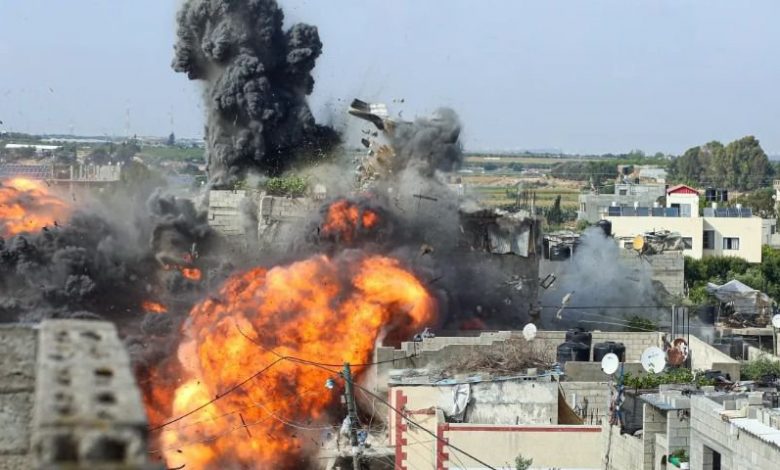 الصحة اللبنانية : عشرات الشهداء ومئات الجرحى في غارات صهيونية على لبنان