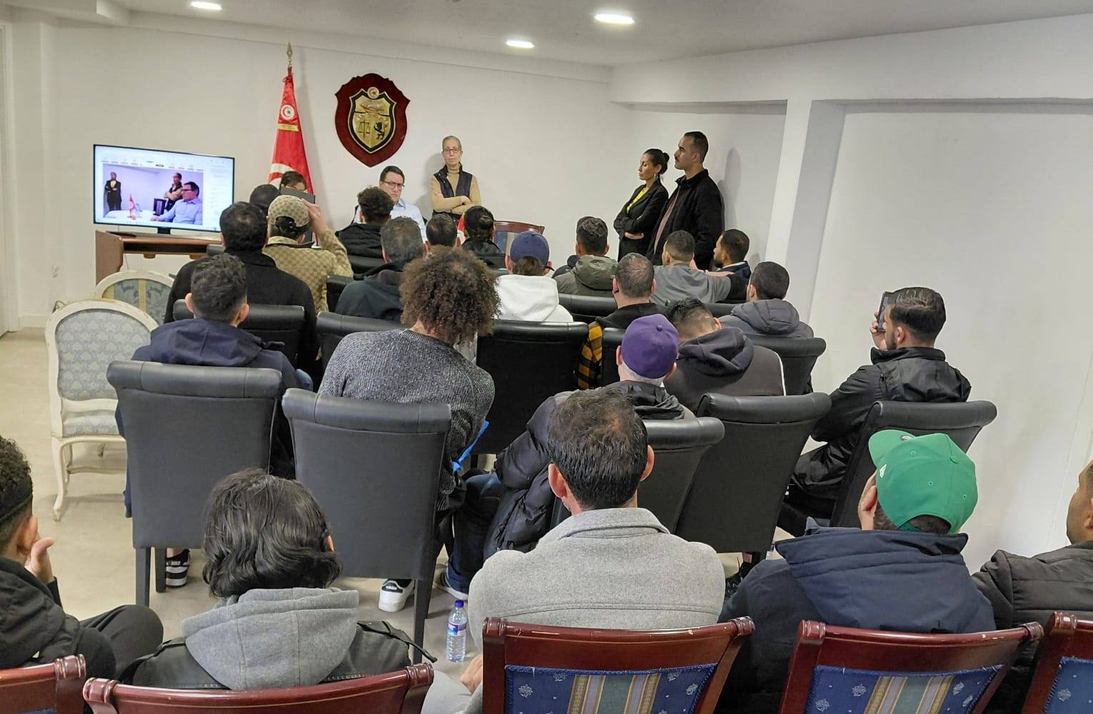 يوم إعلامي بسفارة تونس بمدريد حول الاجراءات الاسبانية الاستثنائية لتسوية إقامة المهاجرين غير النظاميين