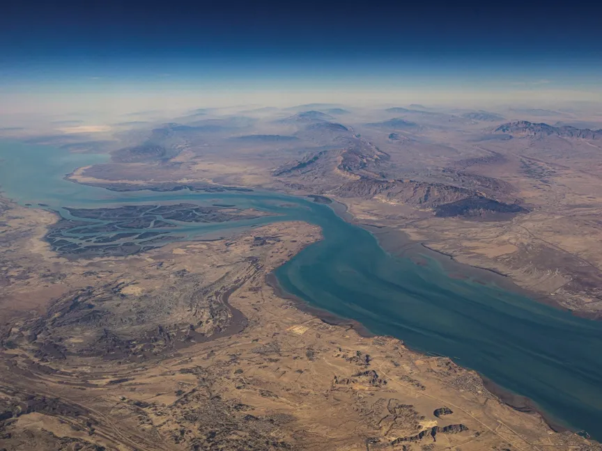 قناة برس تي في الإيرانية: إغلاق مضيق هرمز بالكامل مما أجبر ناقلات النفط على العودة