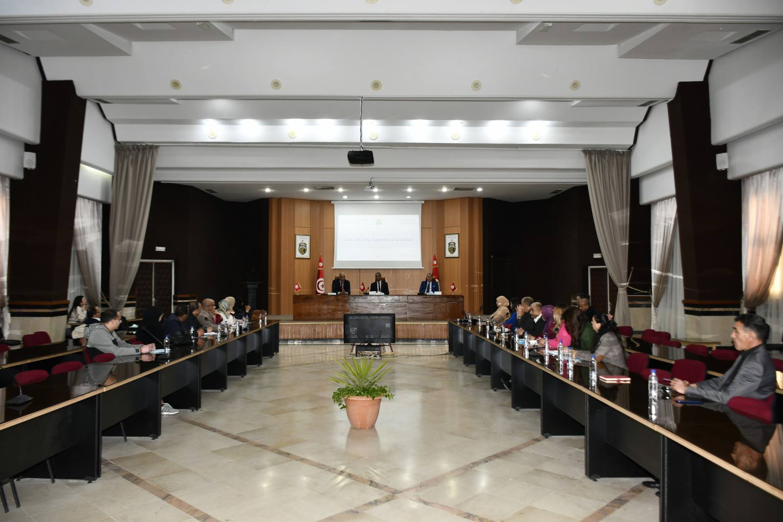 ولاية سوسة: يوم تكويني حول استغلال الخدمات الرقمية “ترجمة مضمون ولادة على الخط” و“تناصيص الزواج”