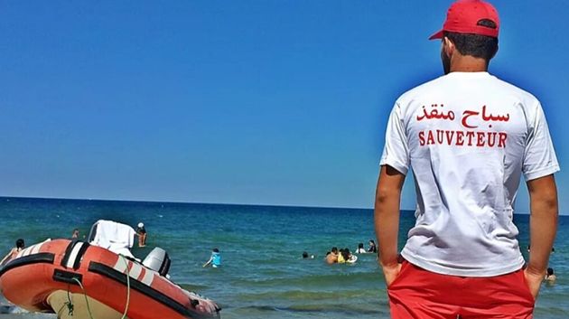 عدد من البلديات الساحلية تفتح باب الترشح لانتداب 324 سباحاً منقذاً لصائفة 2026