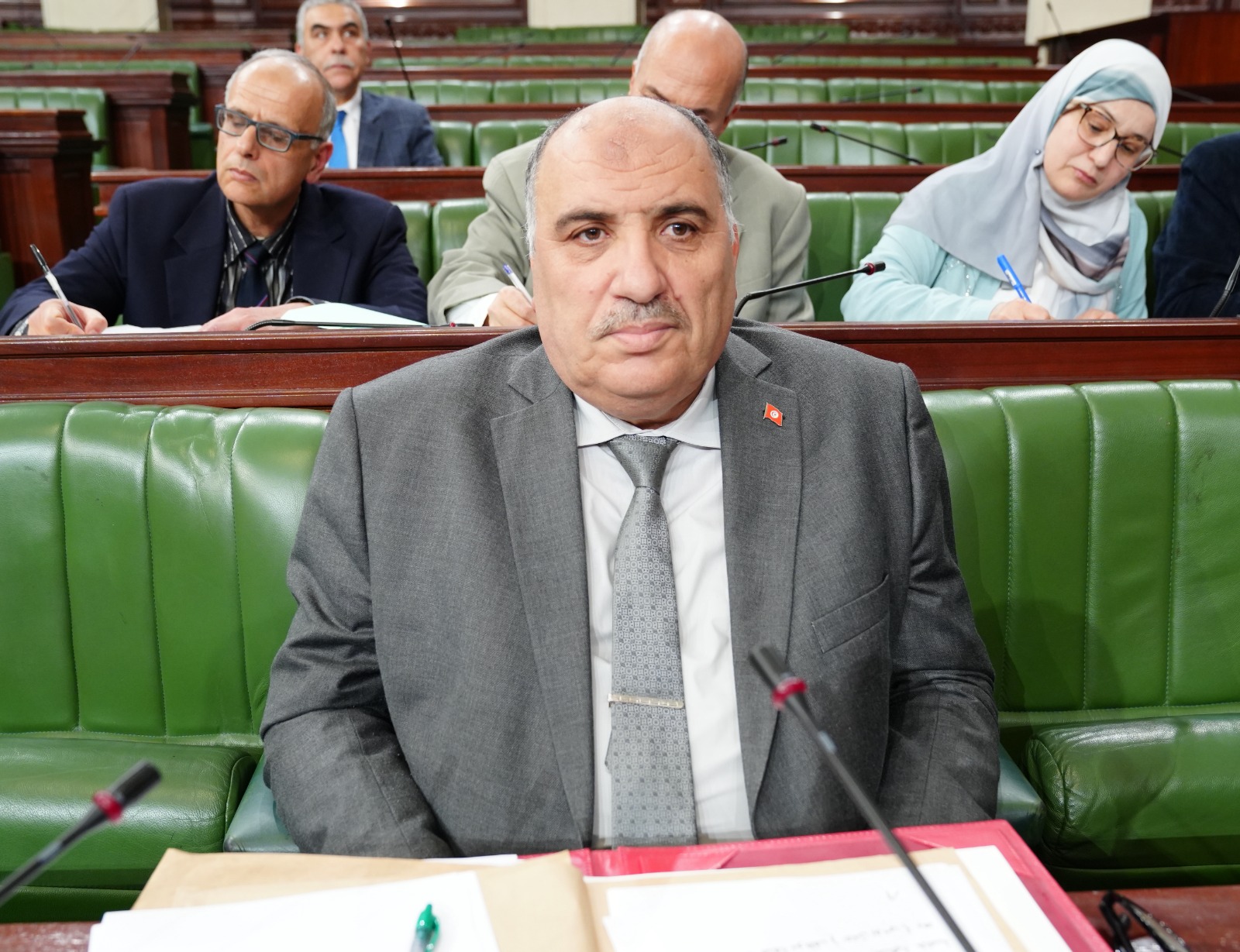 برلمان : توجيه سؤالين شفاهيين إلى وزير الشؤون الدينية بخصوص الإطارات المسجدية