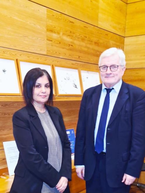 في لقاء مع رئيس لجنة بالبرلمان الفنلندي: سفيرة تونس بفنلندا تطرح مسألة استرجاع الأموال المنهوبة