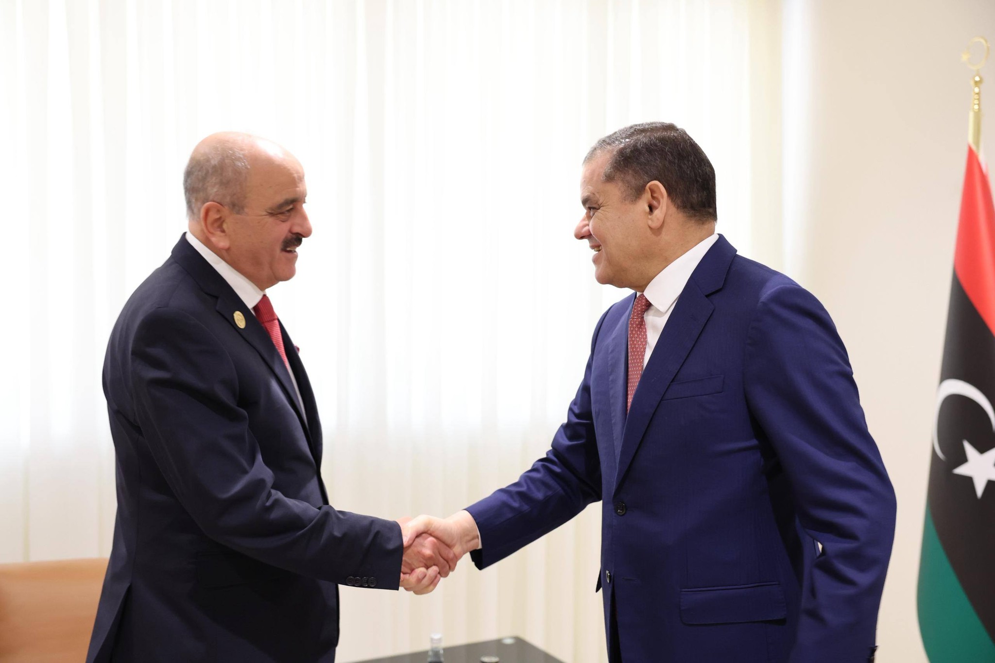 مزيد دفع العلاقات الثنائية محور لقاء وزير الخارجية برئيس الحكومة الليبية