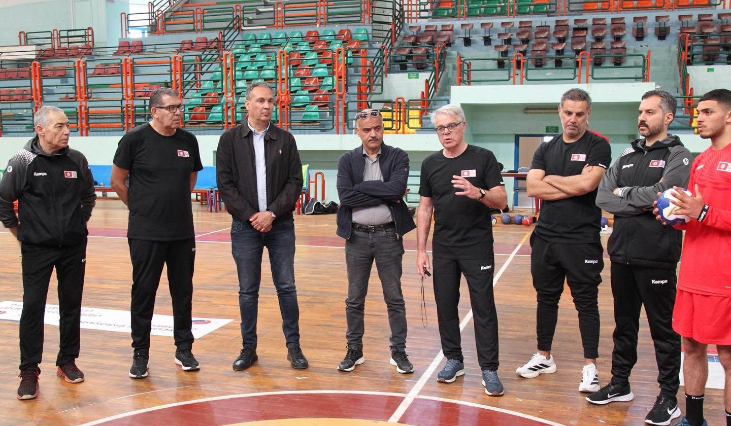 الجامعة التونسية لكرة اليد تقدم الاطار الفني الجديد للمنتخب الوطني بقيادة الفرنسي تيري انتي