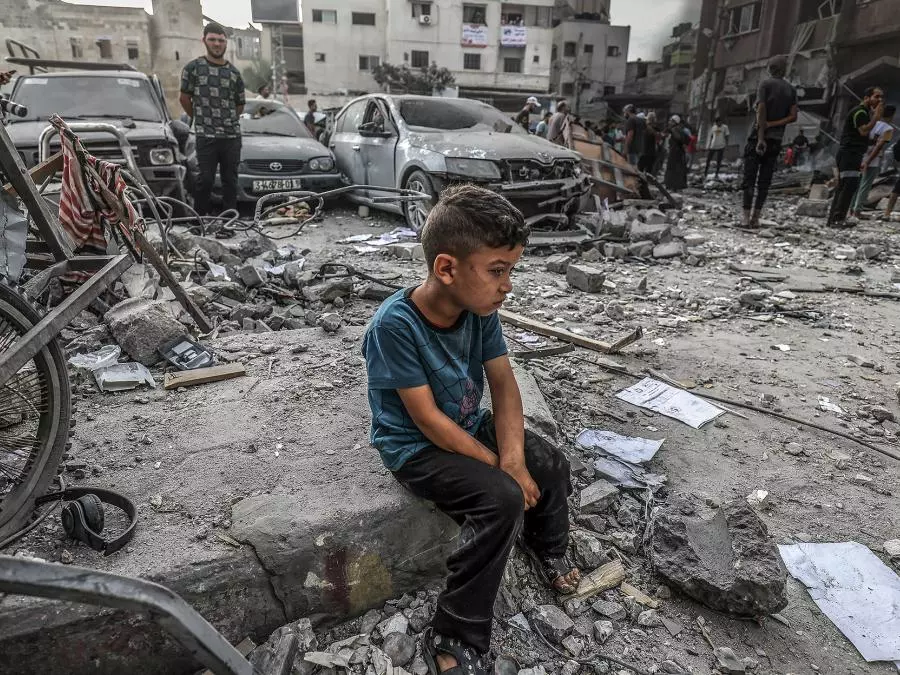 العدوان الصهيوني على غزة: أكثر من 2900 طفل مفقود أغلبهم تحت الأنقاض (مركزحقوقي)