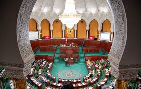مجلس نواب الشعب يصادق على إعادة مقترح القانون المتعلق بتسوية مخالفات الصرف إلى لجنة المالية