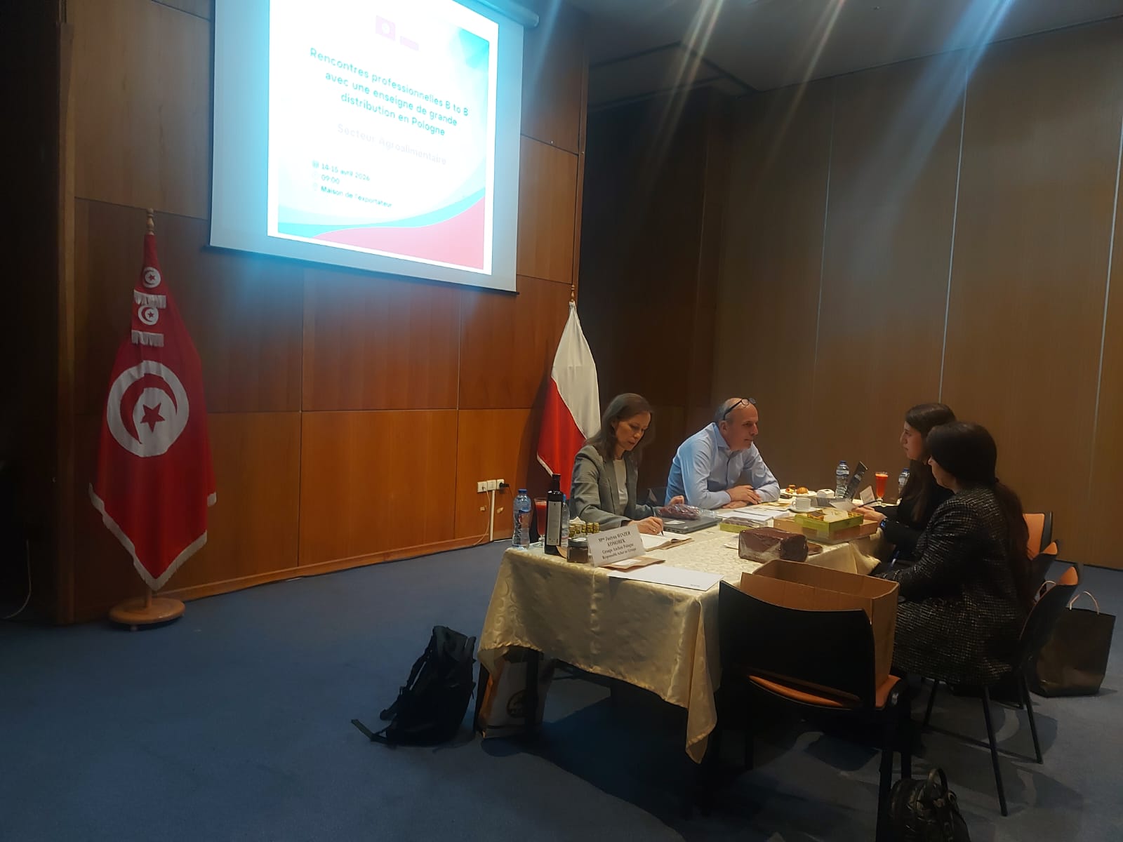 دار المصدّر: وفد مشترين من بولونيا في قطاع الصناعات الغذائيّة يعقد لقاءات مهنيّة مباشرة مع ممثلين عن مؤسّسات مصّدرة