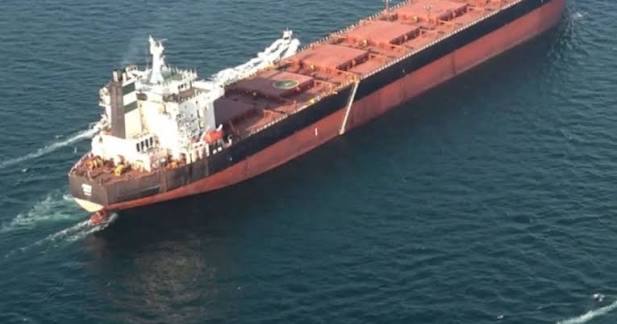 ايران تعلن : ناقلة نفط ضخمة إيرانية  تعبر مضيق هرمز رغم الحصار الامريكي