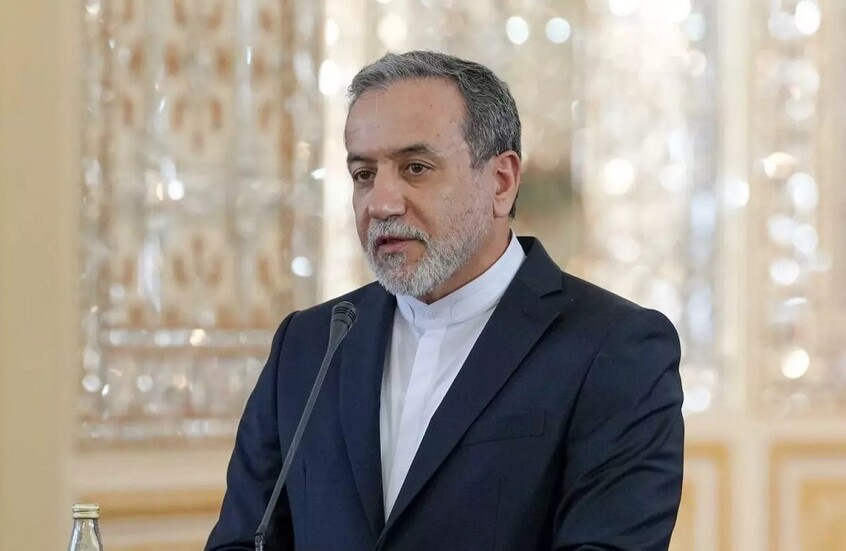 عراقجي بعد لقاء قائد الجيش الباكستاني: ملتزمون بتعزيز السلام والاستقرار في المنطقة