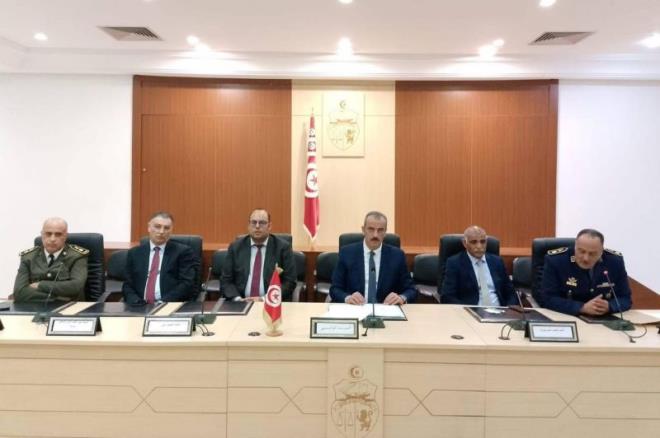 بسبب التقلّبات الجوية : والي أريانة يوصي برفع درجة الإستعداد و الجاهزية لدى مختلف المتدخلين تحسبا لأي طارئ