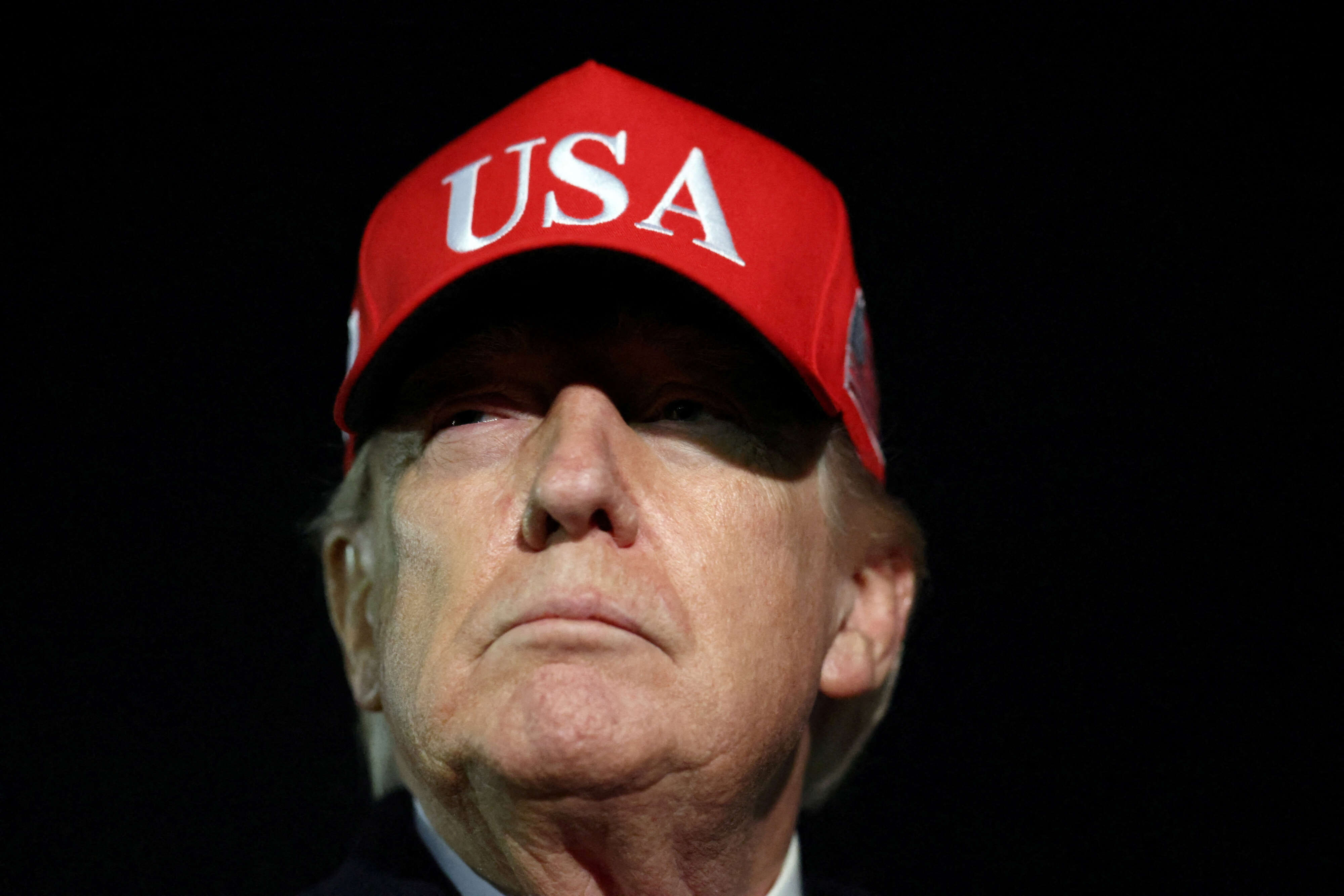 الجمهوريون بمجلس الشيوخ يعرقلون مقترحا لتقييد سلطات ترامب في حرب إيران