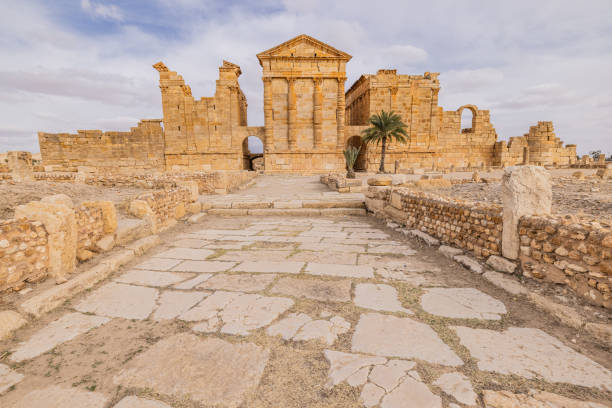 طقس الخميس: رياح من القطاع الشمالي قوية قرب السواحل وبالمرتفعات والبحر شديد الاضطراب