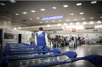 Migrants : l’OIM informe sur le programme de retour volontaire et de réintégration