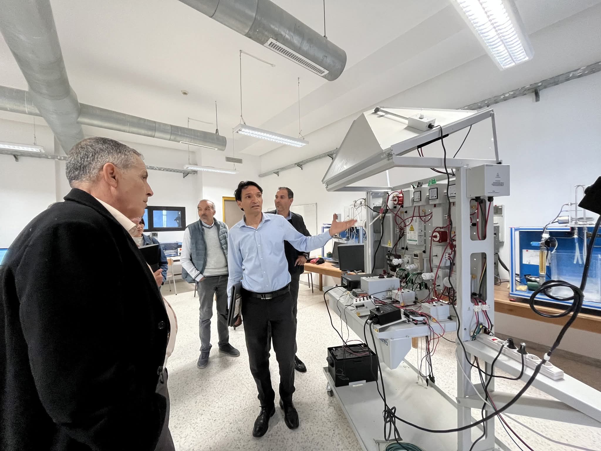 تظاهرة "يوم المؤسسة" بالمعهد العالي للعلوم التطبيقية والتكنولوجيا بالقيروان