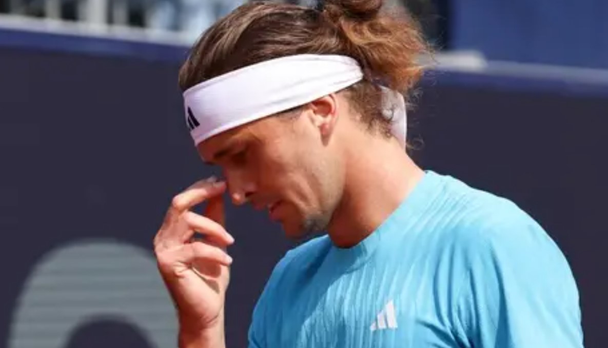 الألماني ألكسندر زفيريف يُودع بطولة ميونخ للتنس من الدور نصف النهائي