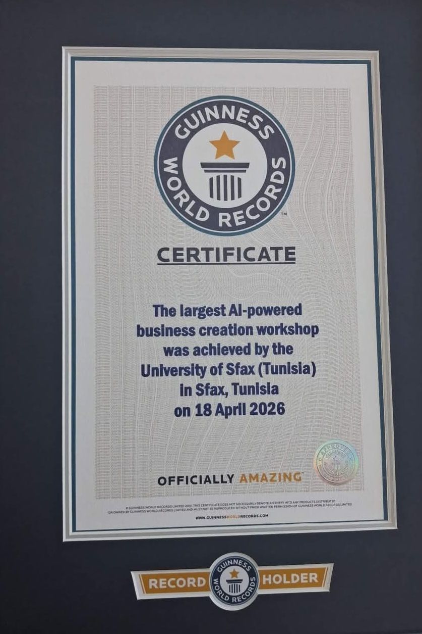 300 طالب من جامعة صفاقس يدخلون موسوعة جينيس