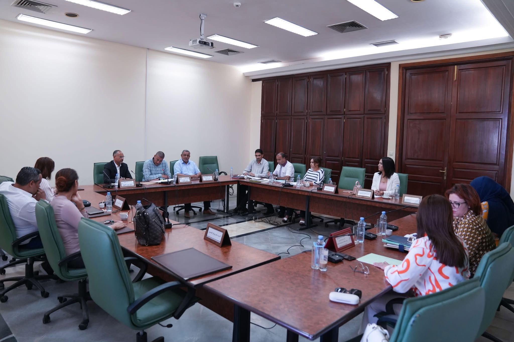 لجنة تنظيم الادارة وتطويرها تعقد غدا الإثنين جلسة إستماع في خصوص مقترح القانون المتعلق بالنظام الأساسي للإطارات الـمسجدية