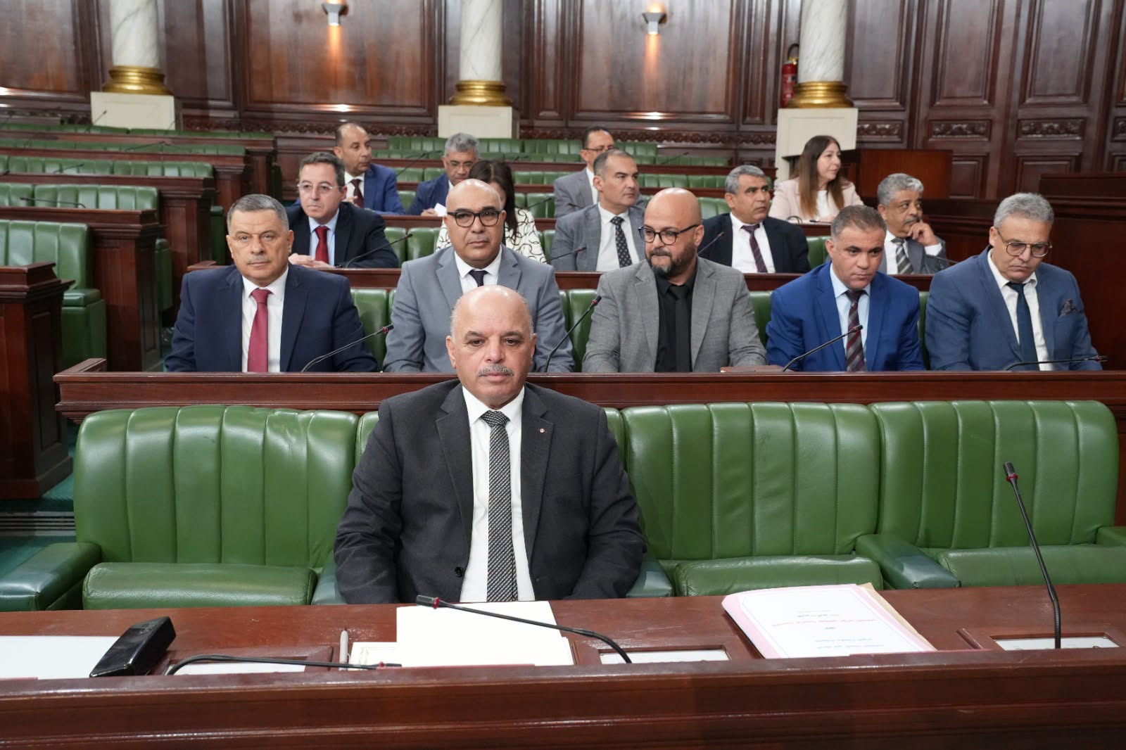 وزير النقل: "تتم معالجة الوضعيات المتدنية لشركات النقل البري من خلال تحسين العرض".