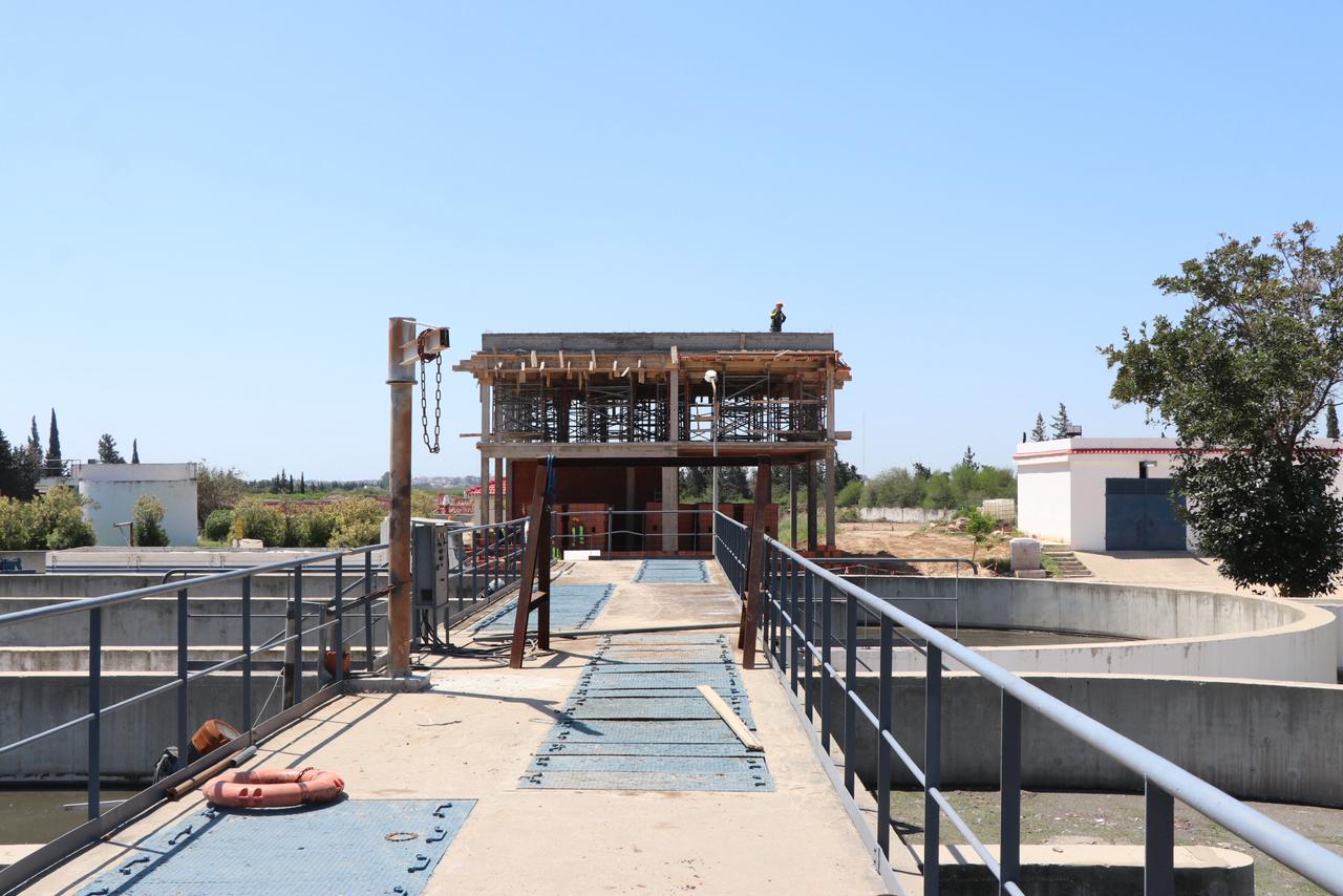 تطهير الأحياء الشعبيّة وتعزيز استغلال المياه المعالجة بولاية منوبة 