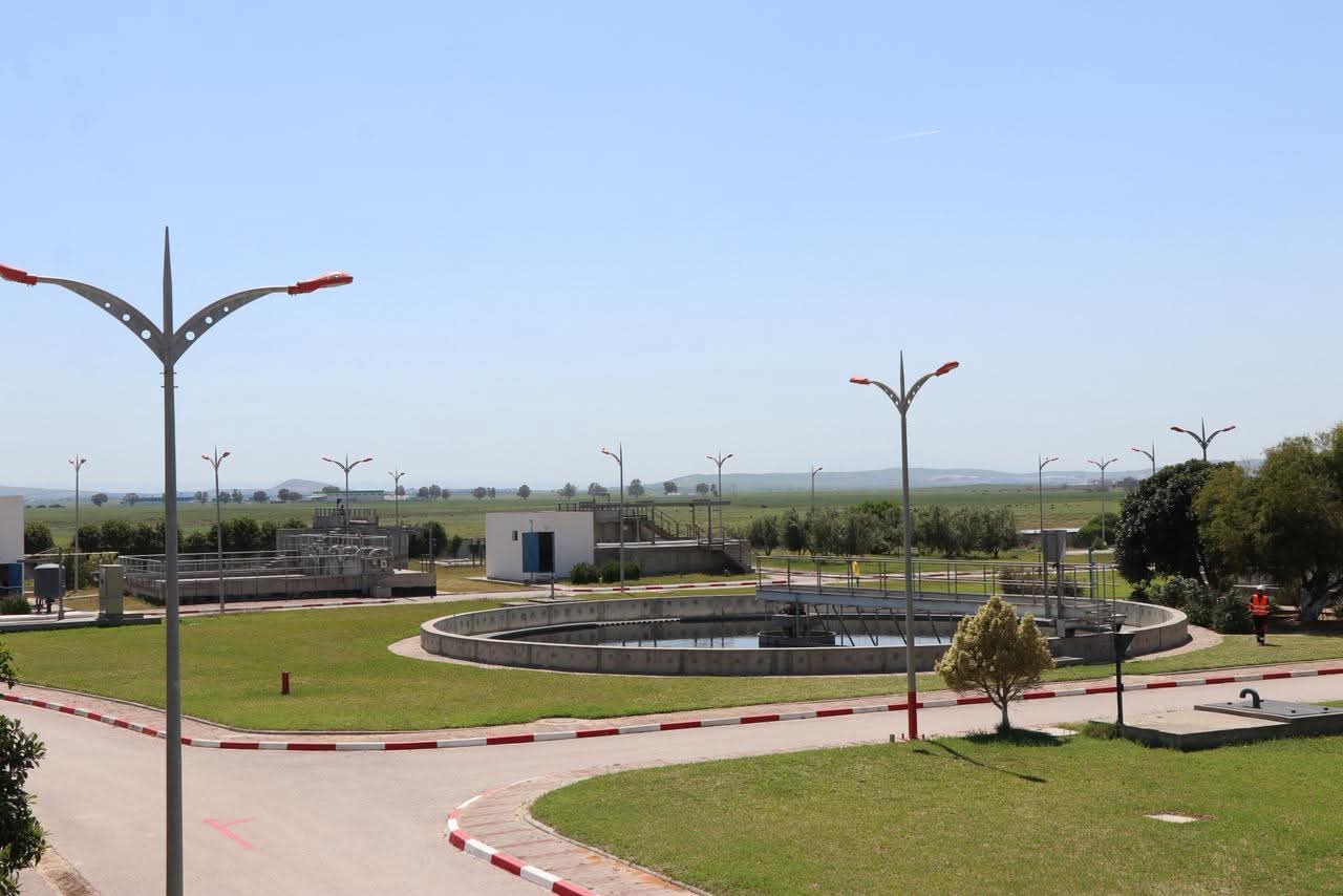 وزير البيئة: تدارس امكانية إنشاء محطة تطهير بيولوجية باعتماد النباتات بسجن برج العامري