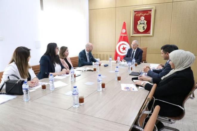 شراكة استراتيجية بين وزارة الصحة ومخابر "Roche" لدعم الابتكار الصحي في تونس