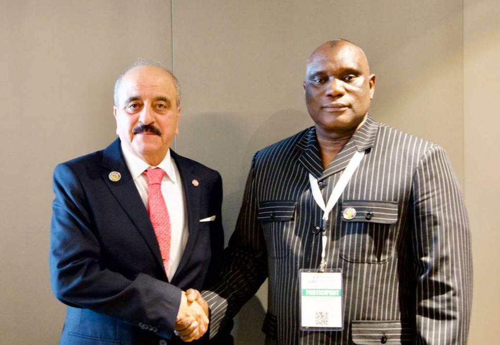 وزير الخارجية يلتقي نظيره الغامبي على هامش فعاليات منتدى داكار حول السلم والأمن في إفريقيا