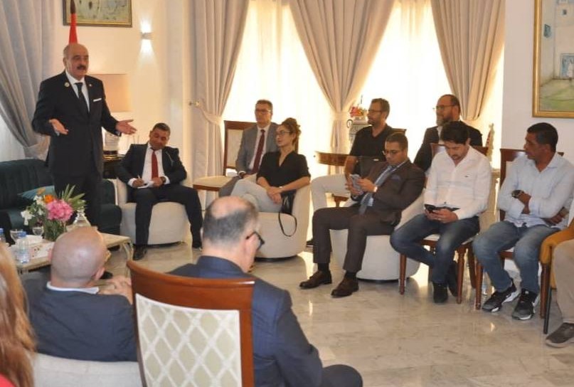 وزير الخارجية يلتقي في السينغال، ثلة من أعضاء الجالية التونسية من الكفاءات