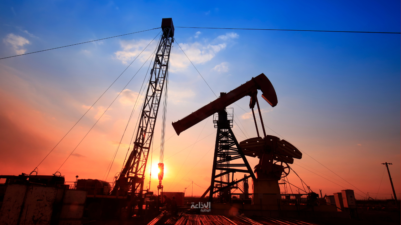  النفط يرتفع عقب أنباء عن إطلاق نار على سفن حاويات في هرمز