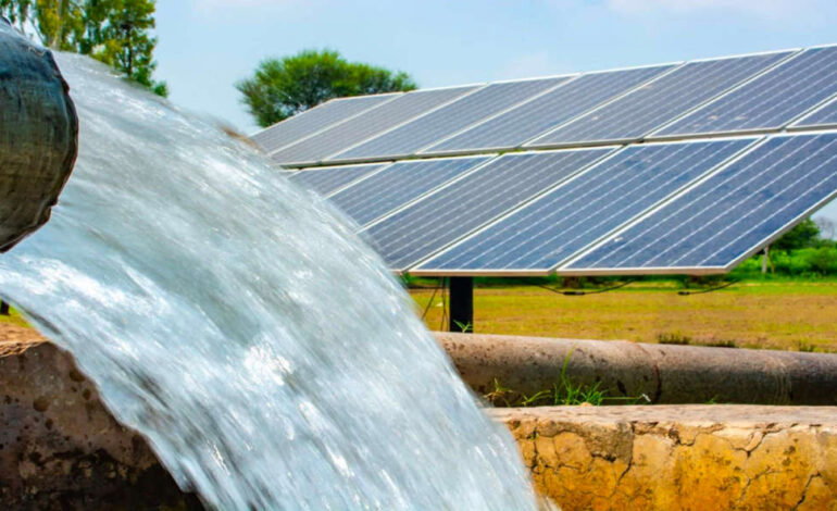 قفصة: طلب عروض لتجهيز محطة تحلية المياه بالطاقة الشمسية بقفصة الغربية