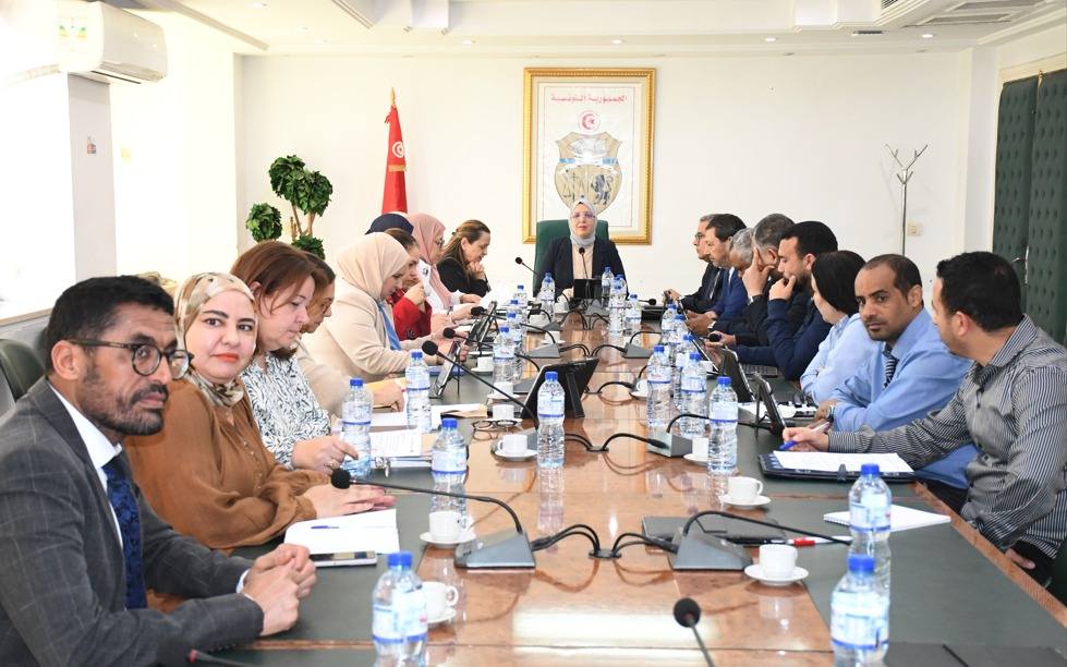 اللجنة الاستشارية لبرنامج تأهيل الصناعة تصادق على 3 ملفات جديدة باستثمارات تقدّر بـ65 مليون دينار