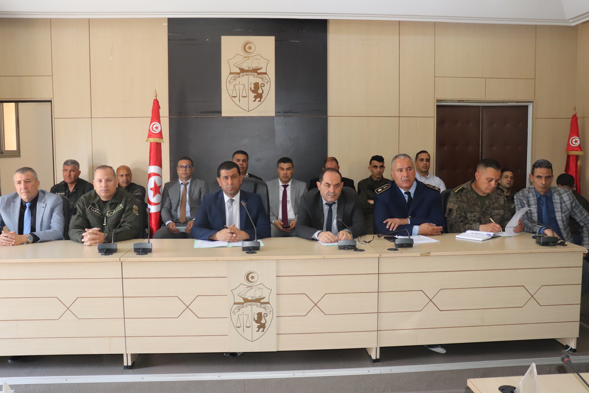 الإتفاق على توصيات وتدابير  إستباقية  للتوقي من مخاطر الحرائق بولاية جندوبة 